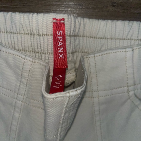 NWT Spanx Twill Stretch Jogger pants cream - Picture 5 of 5